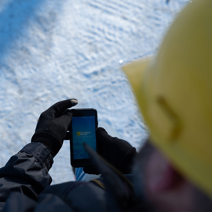 ITECH Winter Touchscreen Gloves are the perfect daily wear work gloves when working outside in the winter and wanting easy access to your smart devices. ITECH gloves allow ease of use for any touchscreen device without requiring you to remove your gloves. 