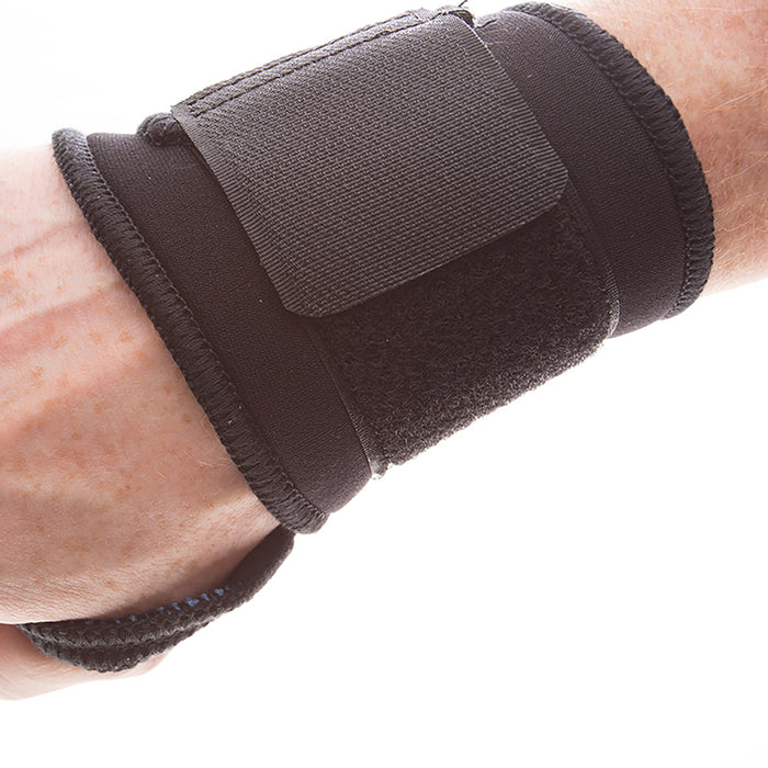 The TS226 Thermo Wrap Wrist Support offers natural pain relief and prevention os repetitive strain injuries (RSI) such as Carpal Tunnel Syndrome and Tendonitis and helps combat the symptoms of Hand-Arm Vibration.